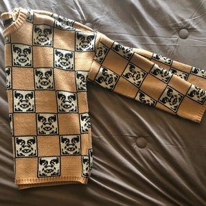 Obey sweater